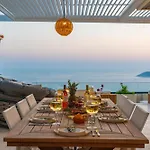 ヴィラ Ultra Luxurious Magnificent Sea View In Kalkan Kalamar Bay 4 カシュ